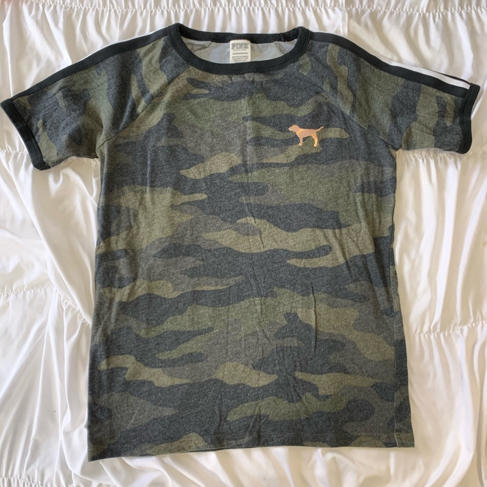 VS PINK Camouflage Tee